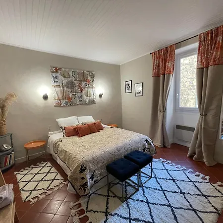 Bed & Breakfast Maison Consulaire D De Charme *